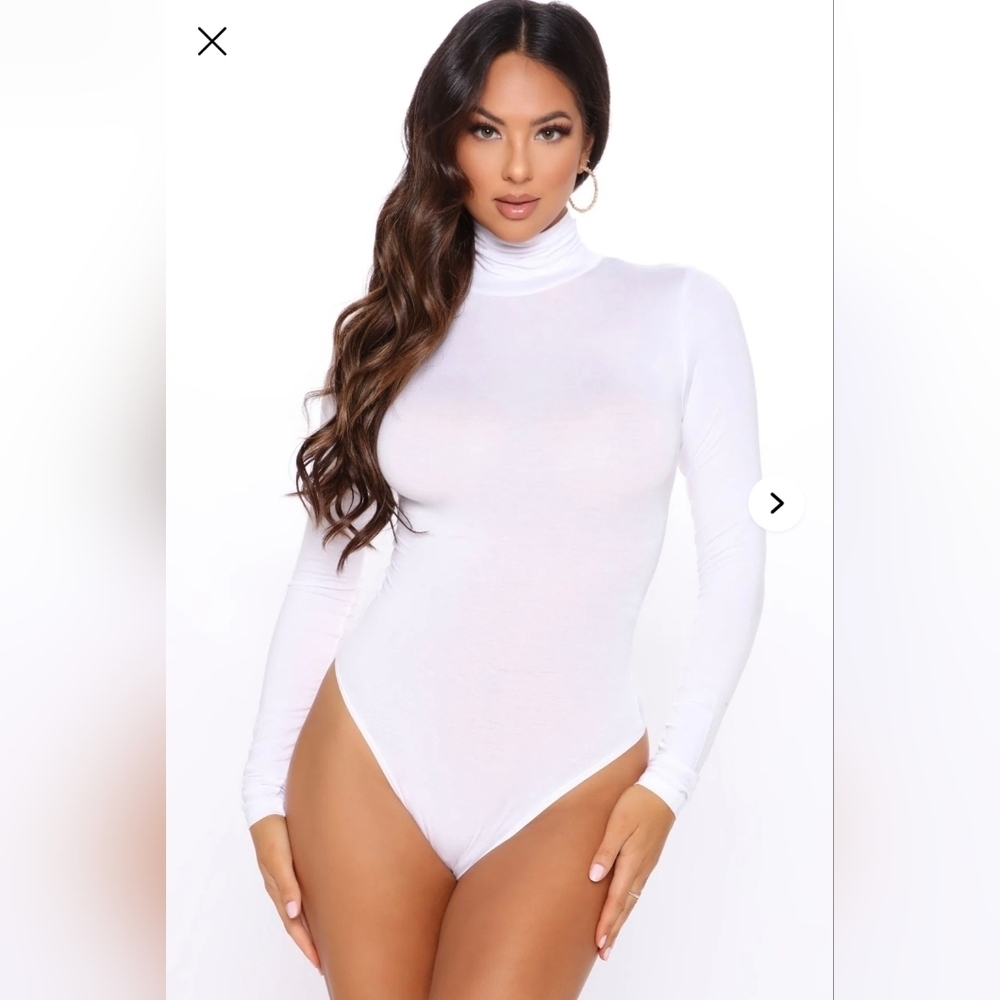 Fashion Nova - Pamela Turtle Neck Long Sleeve Bodysuit- W Sz Small